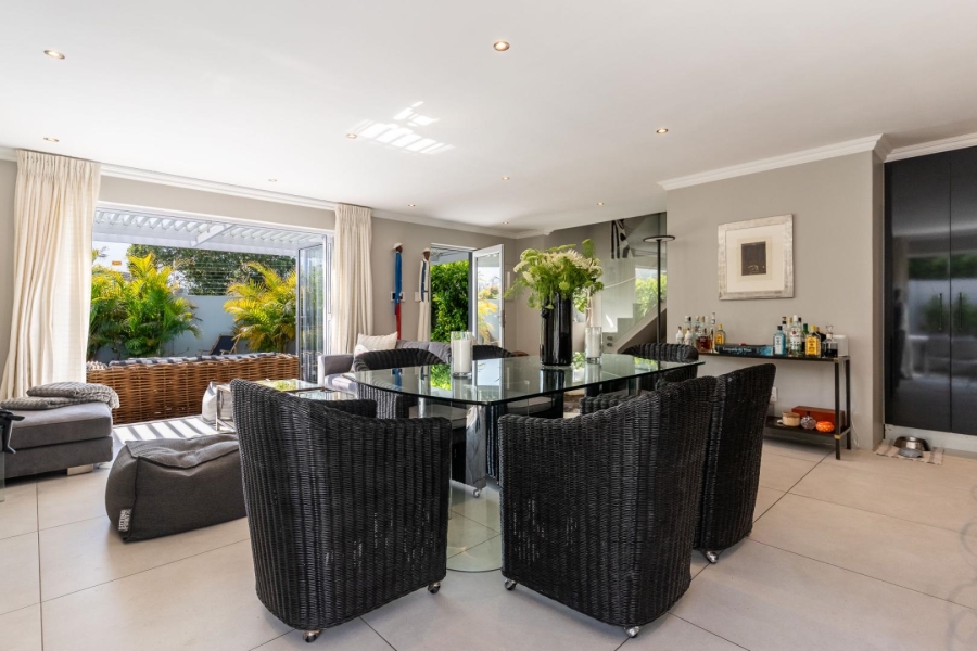 3 Bedroom Property for Sale in Constantia Western Cape